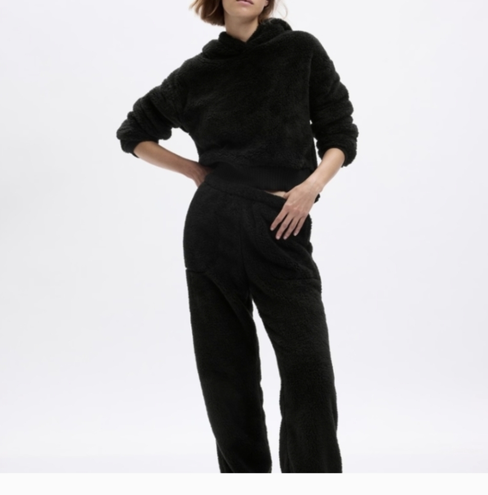 NWOT Black Sherpa Hoodie & Sherpa Sweatpants Set Size XL